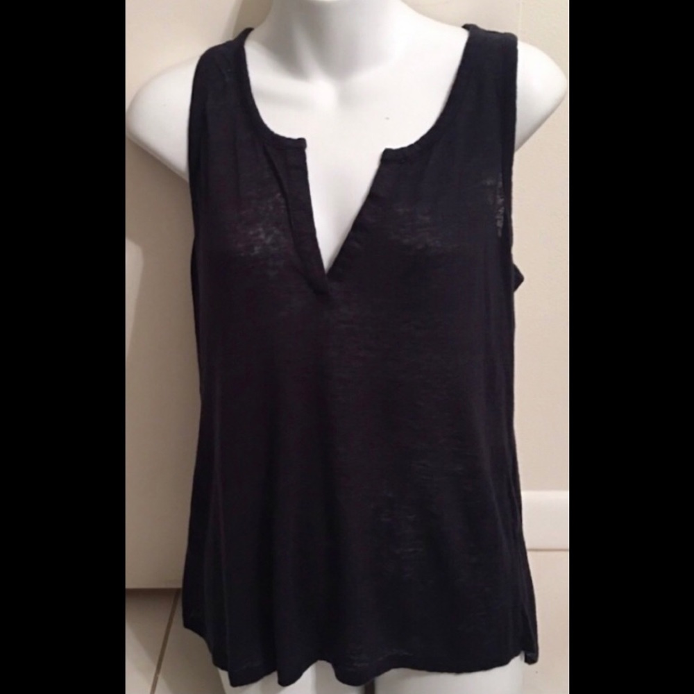 VINCE BLUE SPLIT COLLAR RACERBACK TOP SIZE M EUC